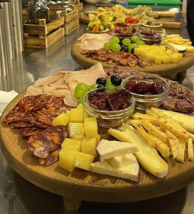 Gjuhadoli Hotel Restaurant Шкодер Екстер'єр фото